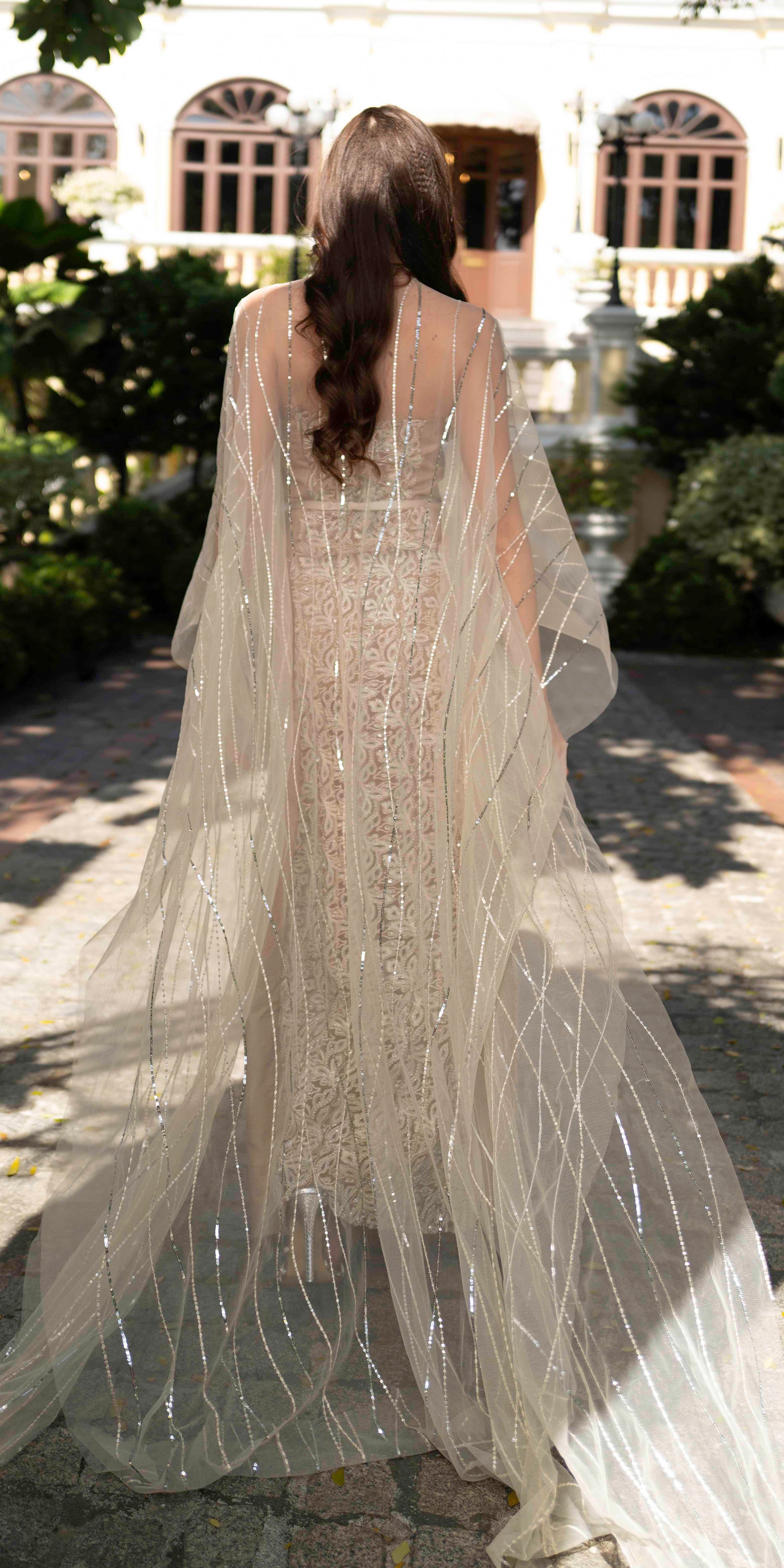 Shop Ivory Cascade Online at Erum Khan