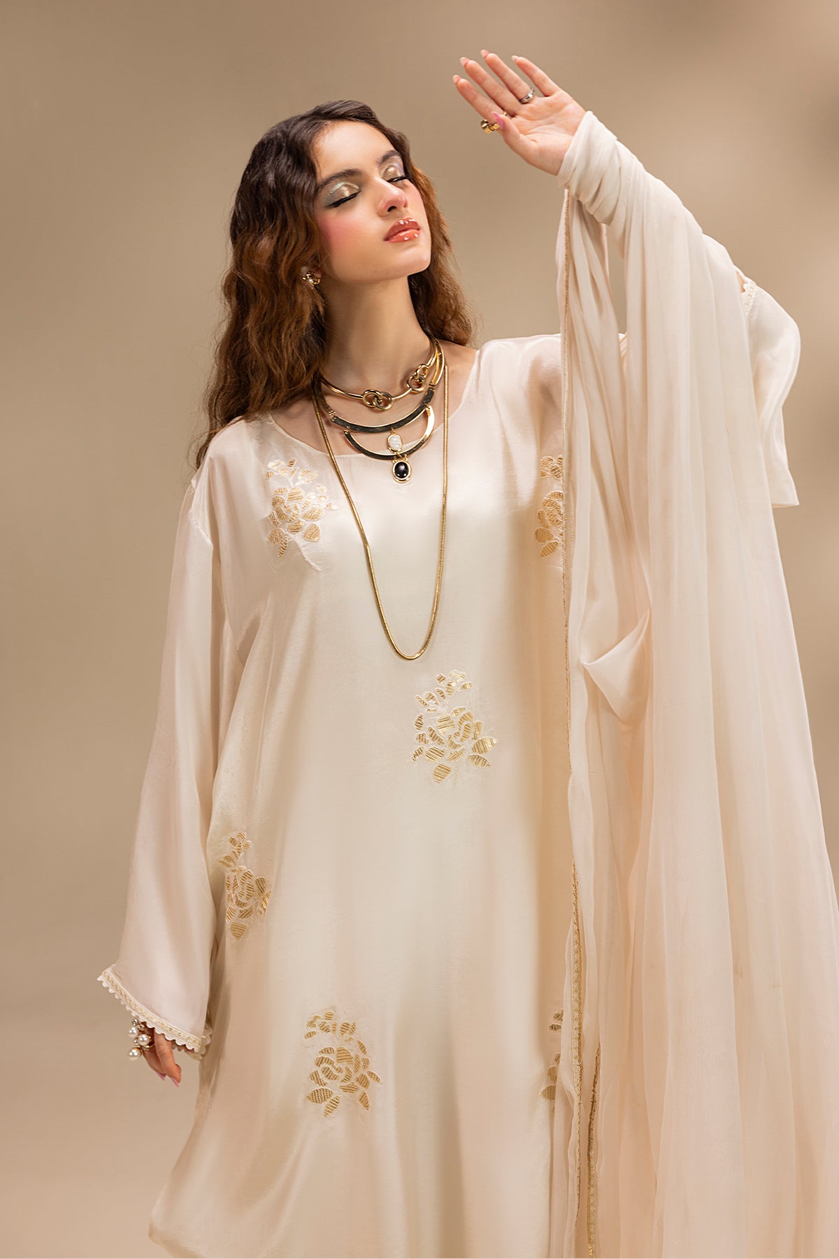 Shop Moon Pearl Online at Erum Khan