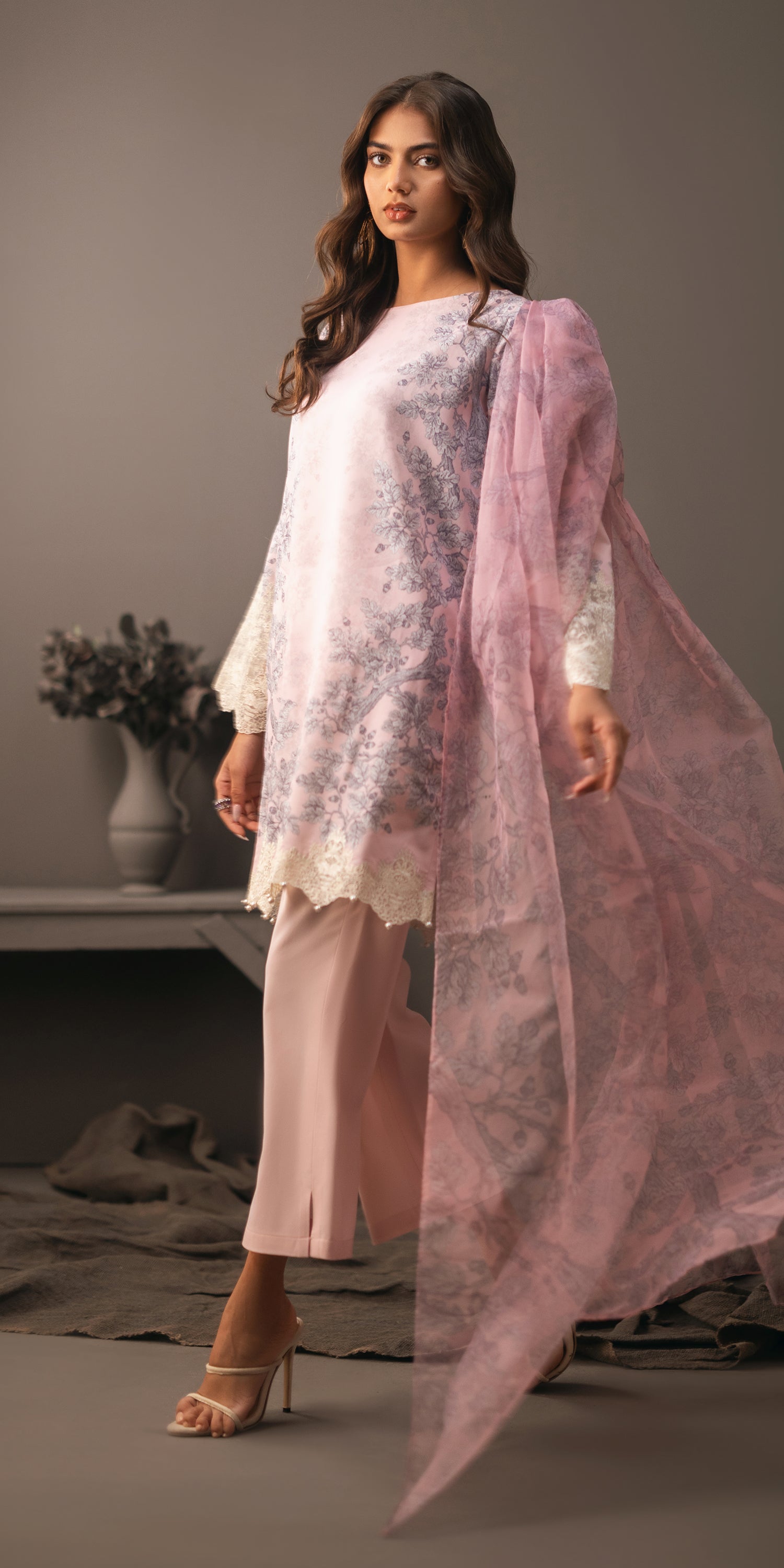 Shop Glowing Beat Online at Erum Khan