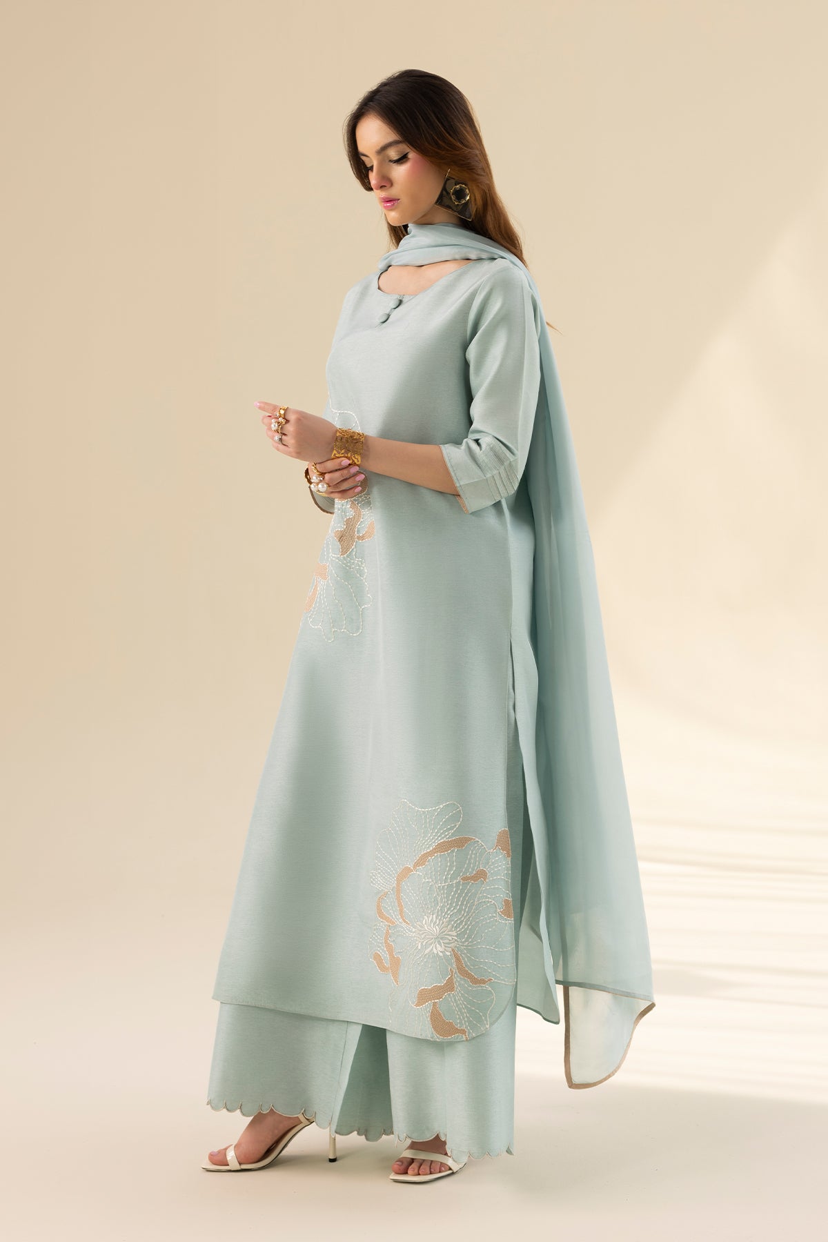 Shop Aqua Breeze Online at Erum Khan