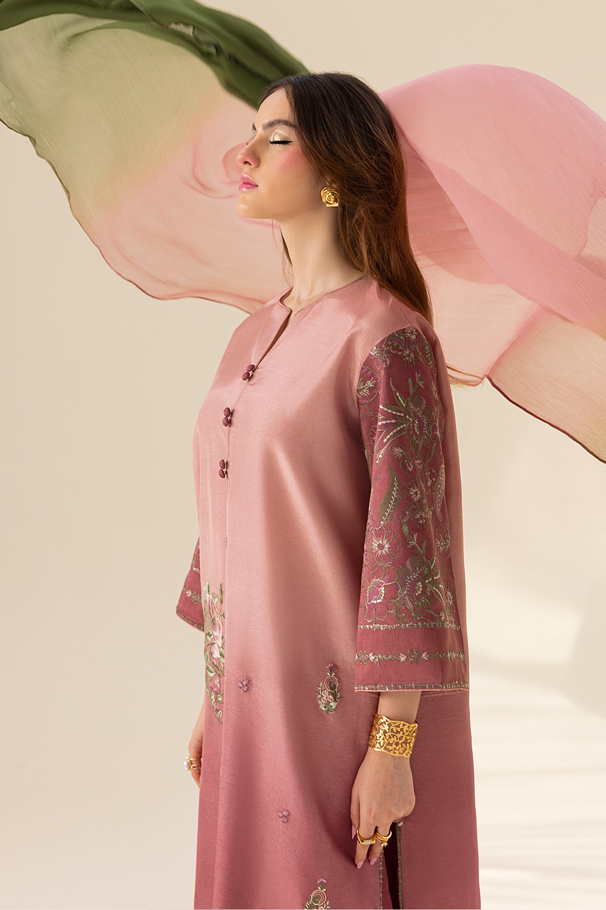 Shop Vintage Rose Online at Erum Khan