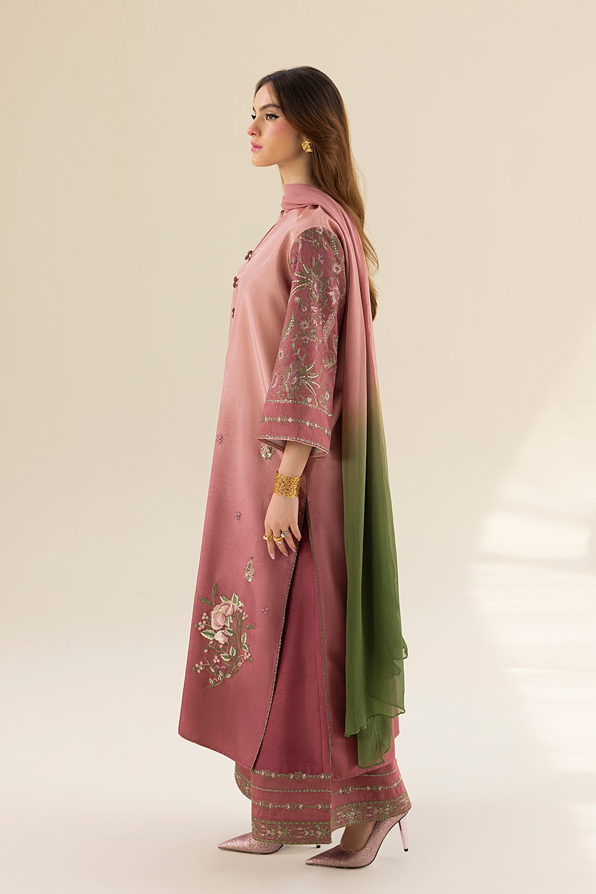 Shop Vintage Rose Online at Erum Khan