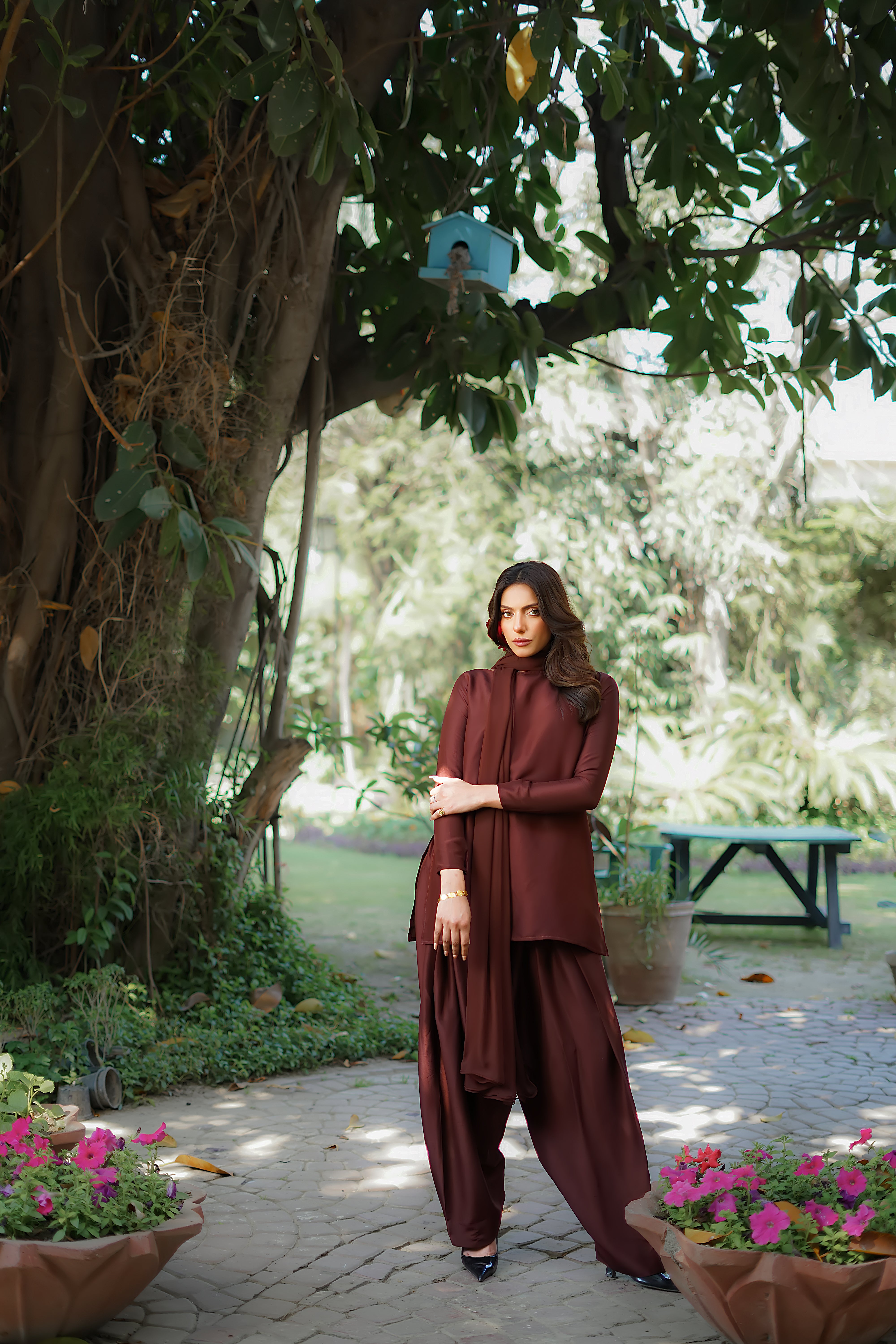 Shop Espresso Gloe Online at Erum Khan