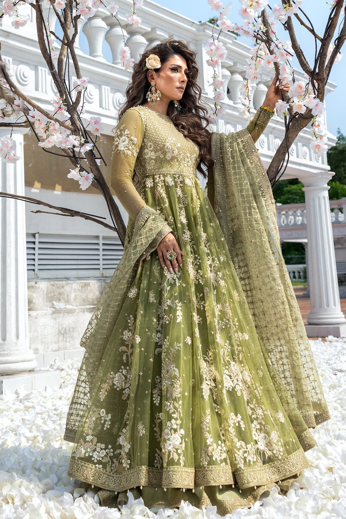 Shop Mint Glow Online at Erum Khan