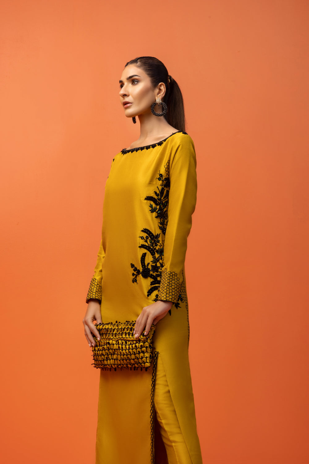 Shop Queen Bee Online at Erum Khan
