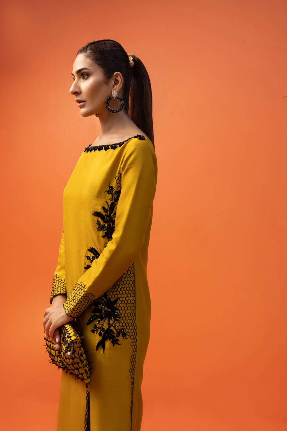 Shop Queen Bee Online at Erum Khan