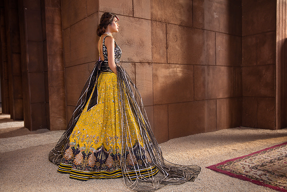 Shop Inayat Online at Erum Khan