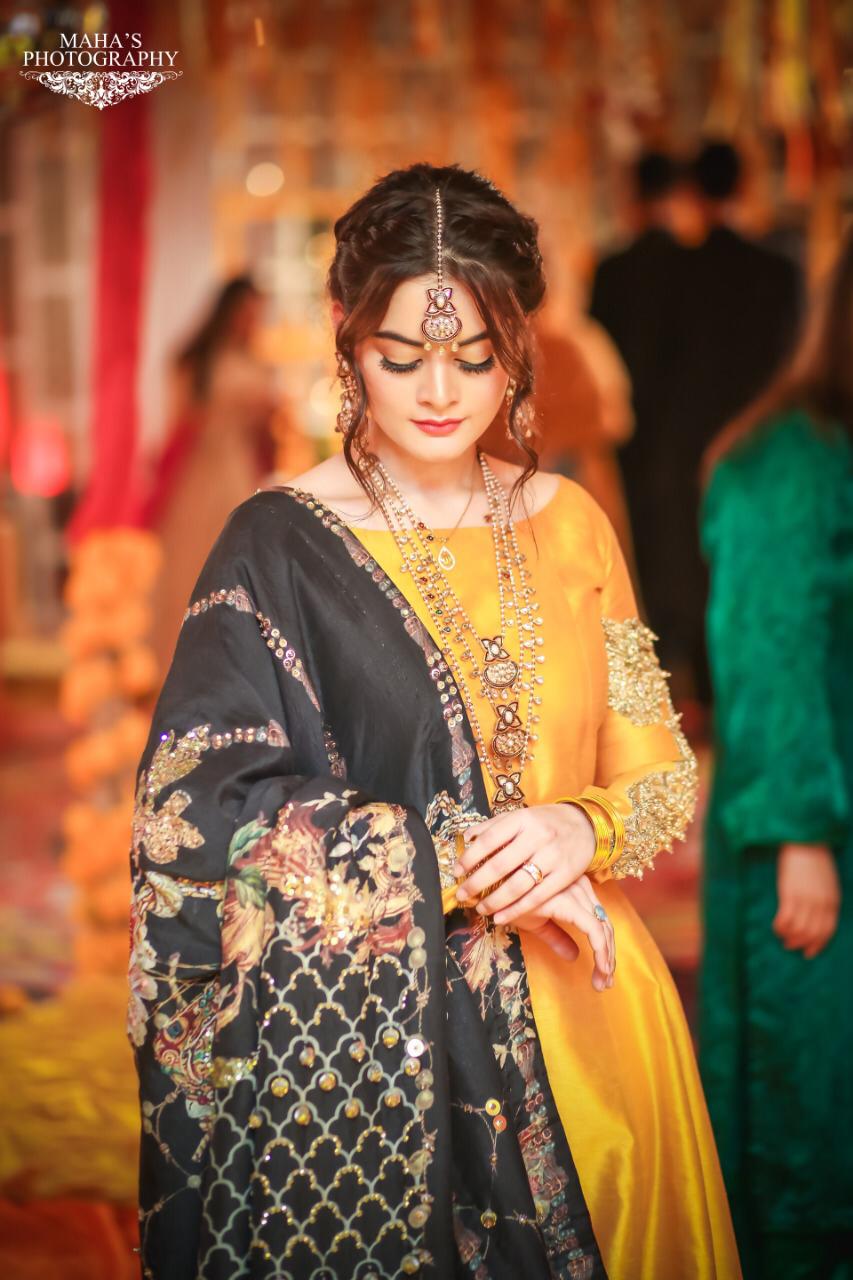 Shop Nazik Online at Erum Khan