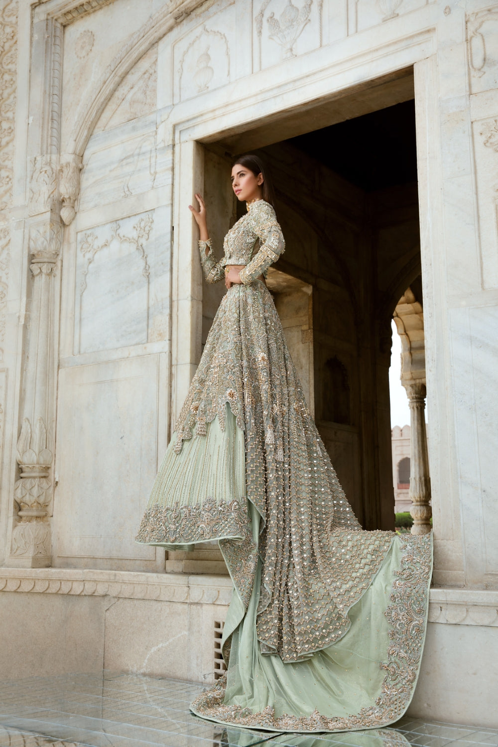 Shop Elvan Online at Erum Khan