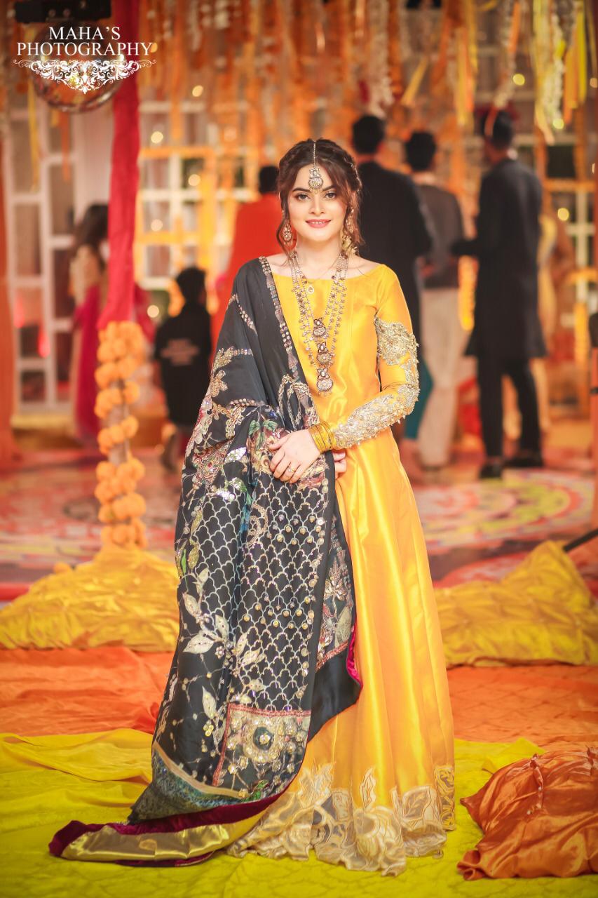 Shop Nazik Online at Erum Khan