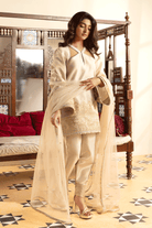 Nazaakat - Erum Khan