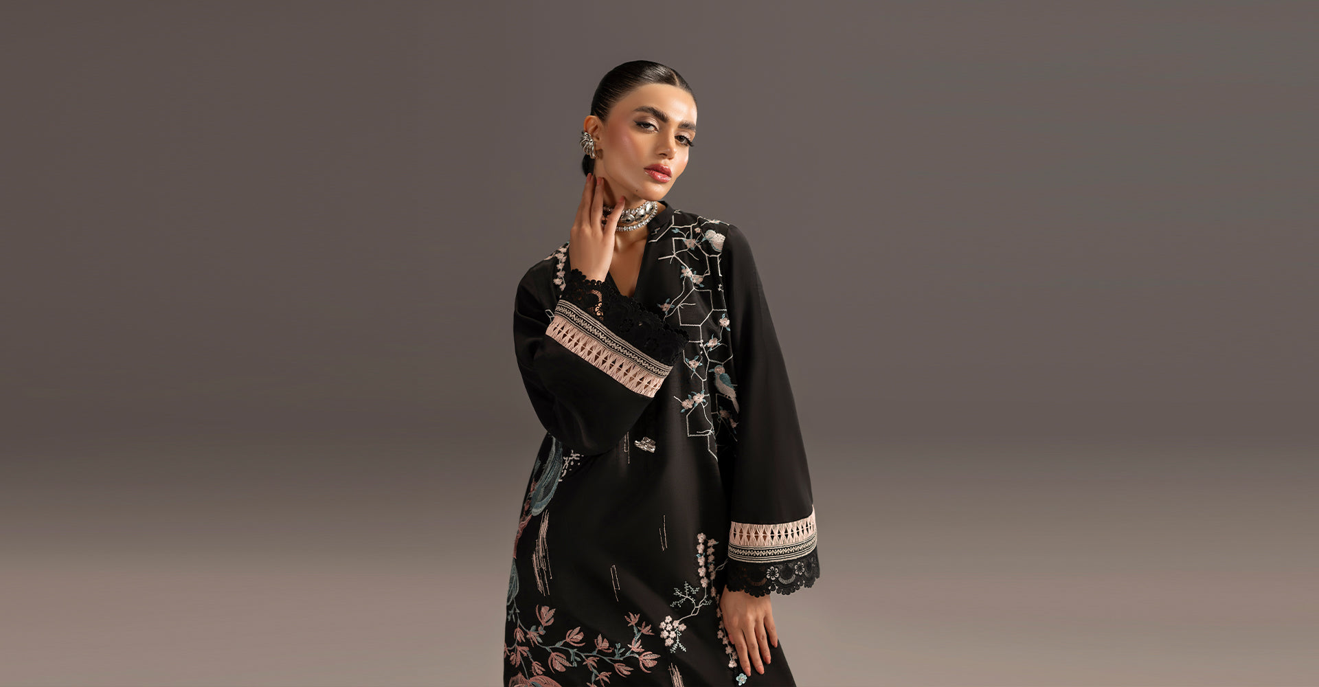 Erum Khan Couture: Pakistani Bridal & Wedding Dresses Erum Khan Store Erum Khan Couture: Pakistani Bridal & Wedding Dresses Erum Khan Store